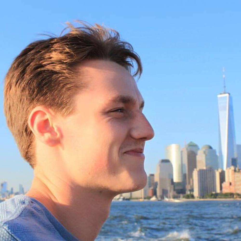 Meet your Posher, Zach